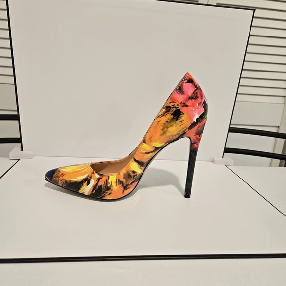 Color Splash Stiletto Heels – Bold & Artistic Elegance - Picture 9 of 12